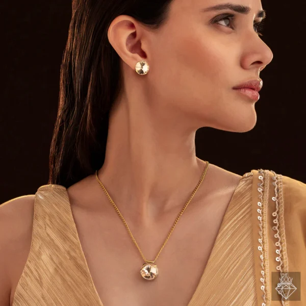 Lumière Round Crystal Pendant Set
