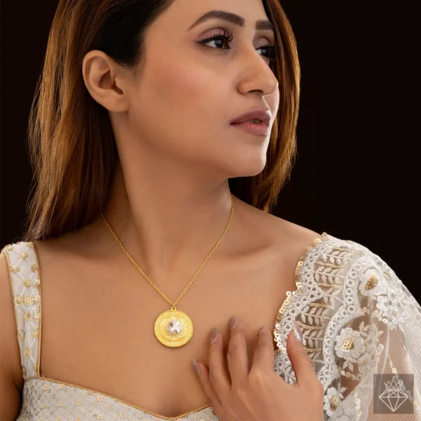 Artistic Crystal Pendant Necklace – Anti-Tarnish Finish